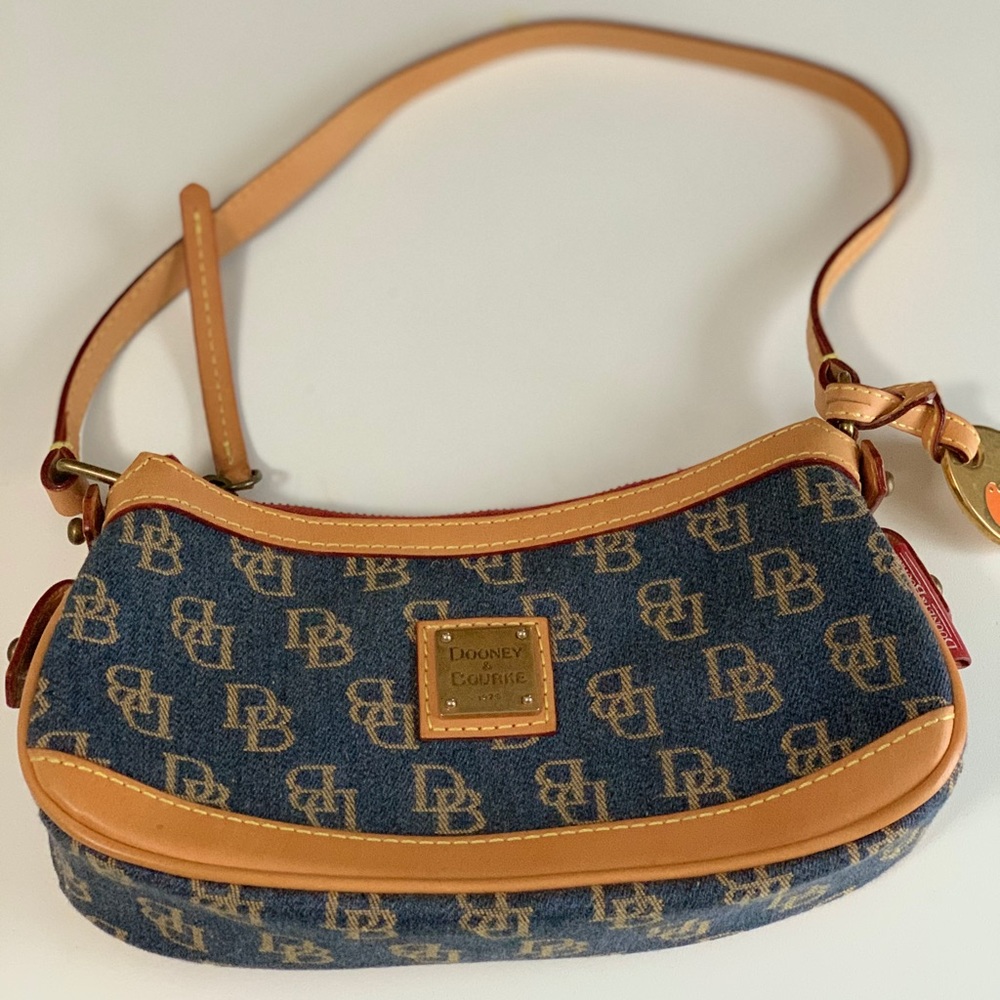 Dooney and Bourke Shoulder Bag Authentic